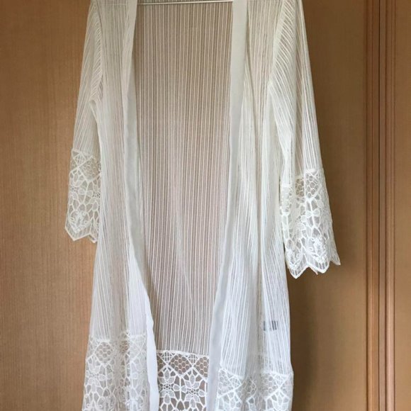 Tops - Women's white top